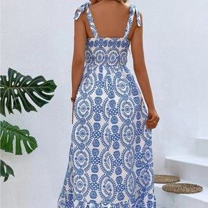 Delijah Maxi - Blue/White